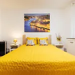 Almeida's House Apartment