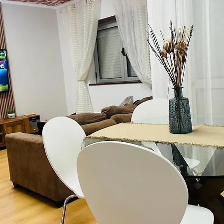 Almeida's House By Ferias Em Figueira Apartment