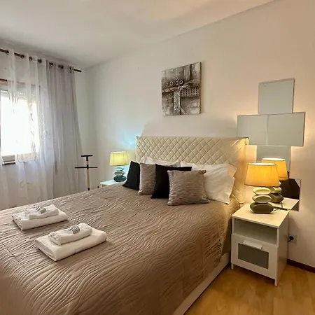 Apartment Almeida's House By Ferias Em Figueira